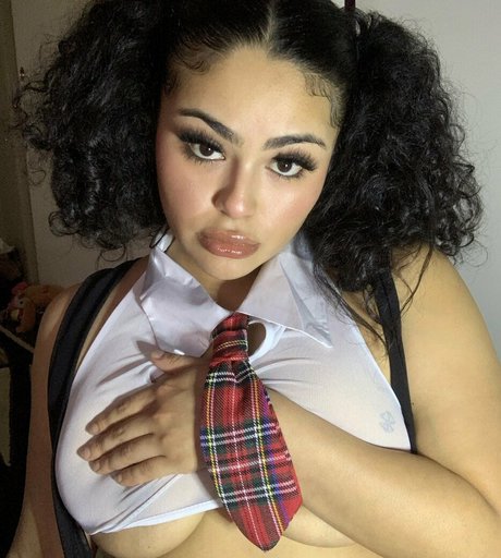 スターティーンオンリーファンズ 無料xxx 写真