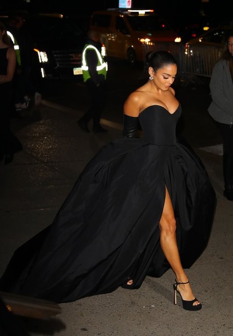 アマチュアOnlyFans エロチック 写真