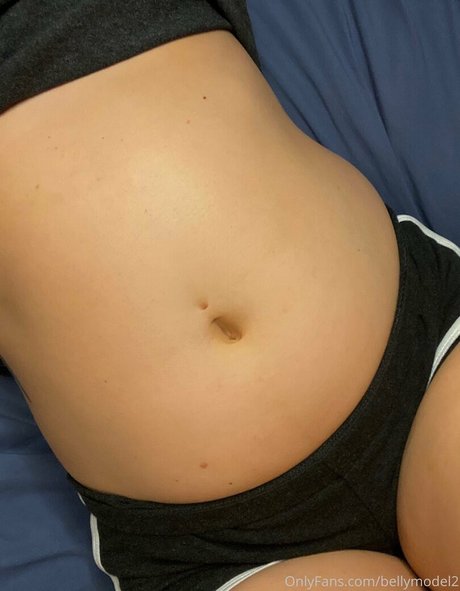 bellymodel2 裸のポルノスター アーカイブ