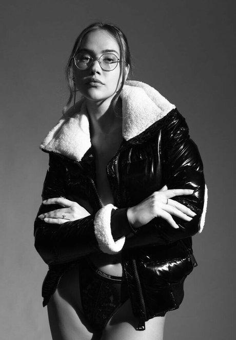 Maarya Maaryam ポルノスター 高品質 写真