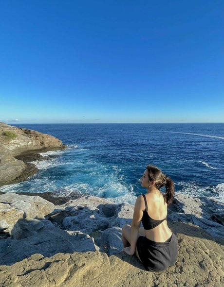 viavmber セックスモデル 写真