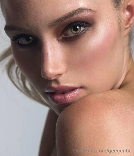 スムーズなOnlyFans 無料ヌード 写真