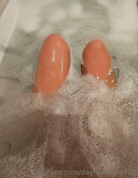 ゴスアジアンOnlyFans 素敵 写真