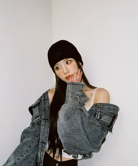 HeeJin スター xxx 写真