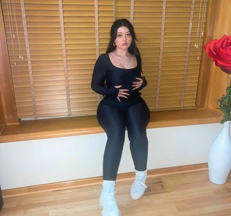 アマチュアペッギングOnlyFans 無料セクシー 写真