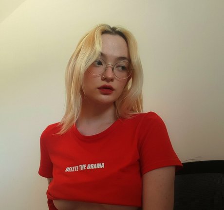 おばあちゃんの巨乳OnlyFans 無料ポルノ ギャラリー