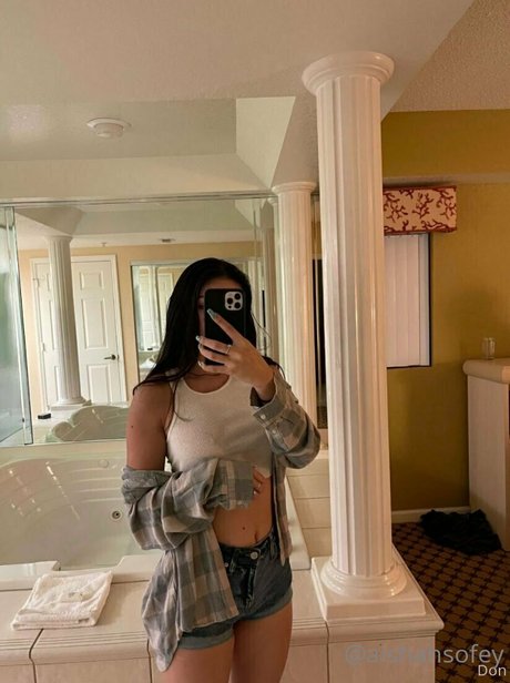 Aishah Sofey_ ポルノスター 写真