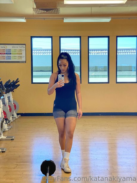 Katana Kiyama_ ポルノスター ギャラリー