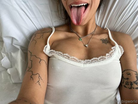 Delia Mandujano_ アート女優 写真