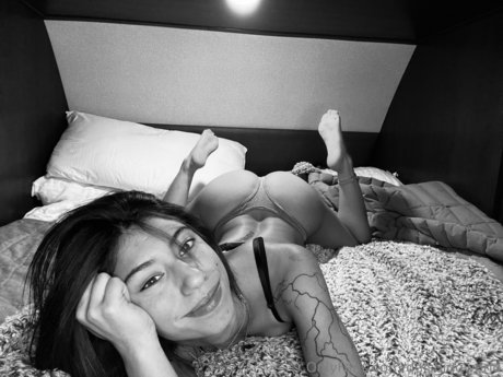 Delia Mandujano_ ポルノスター 素敵 写真