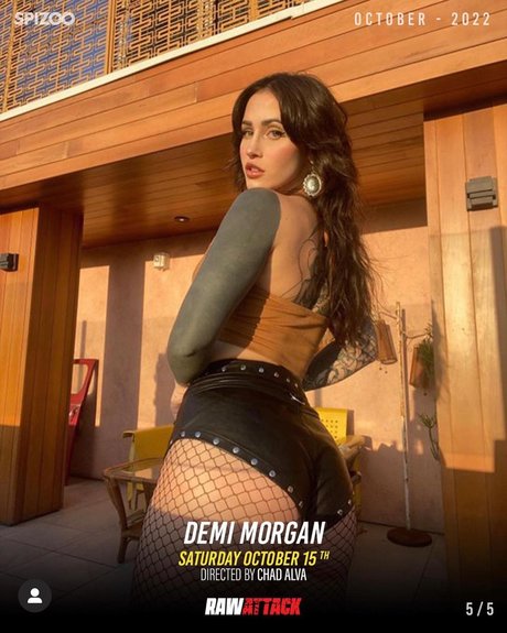 Debbie Snaxxx ポルノ女優 写真