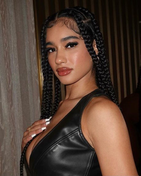 Lala Baptiste ヌード女優 画像