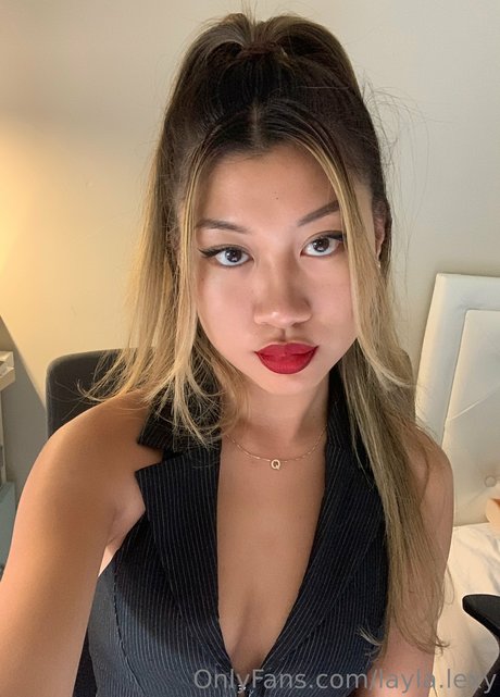 Layla Lexy セックスモデル 写真