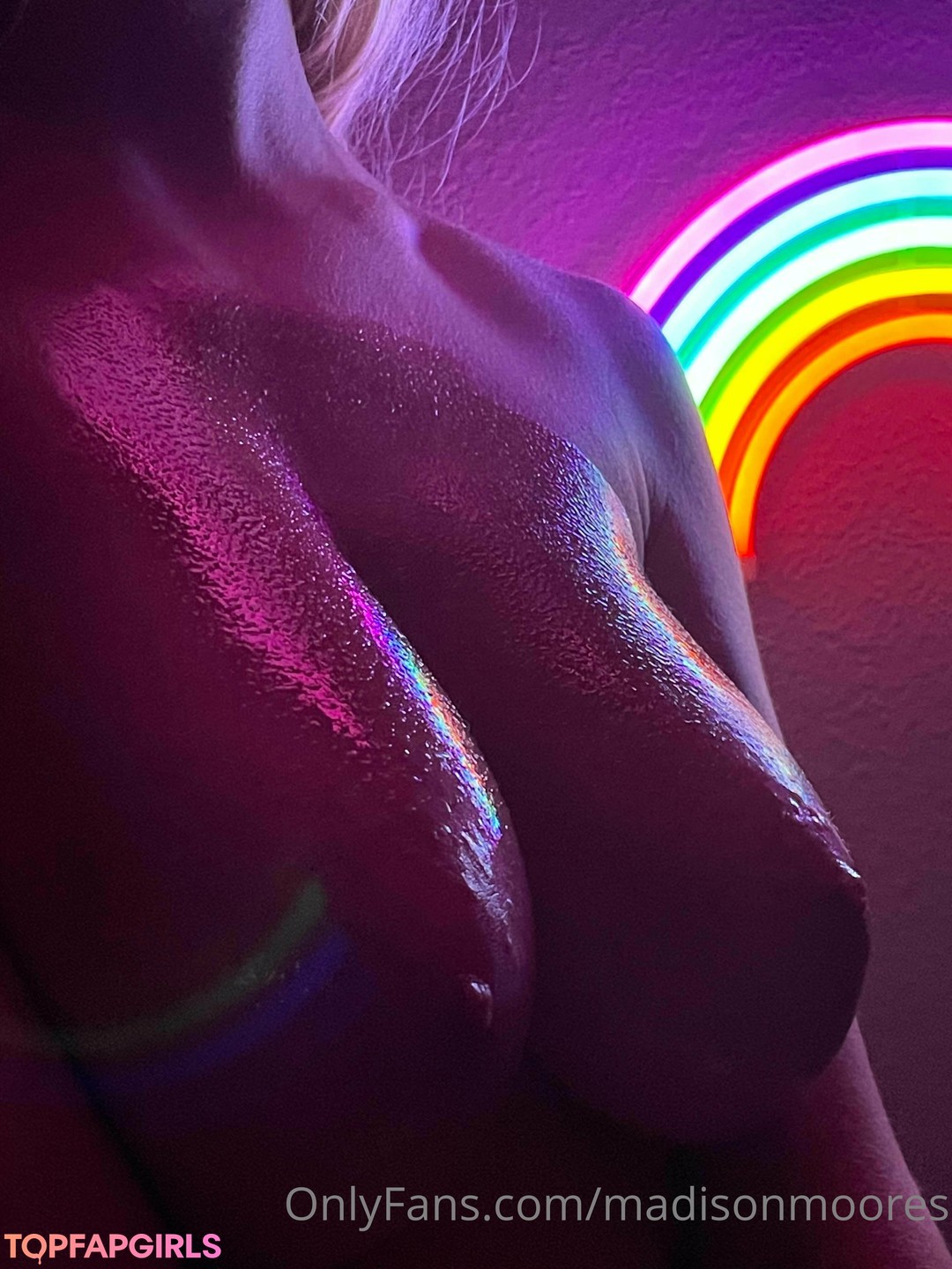 Madison Moores_ 独占ポルノスター 画像