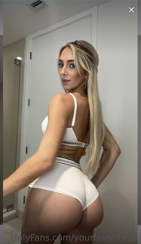 射精 顔射 OnlyFans セクシーヌード 写真