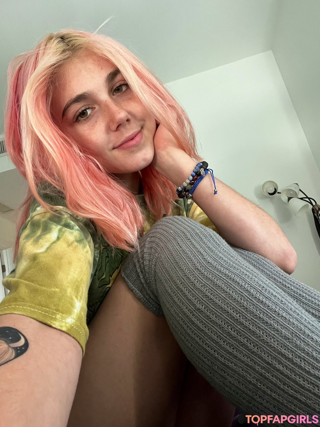 Alexis Evans top profile image