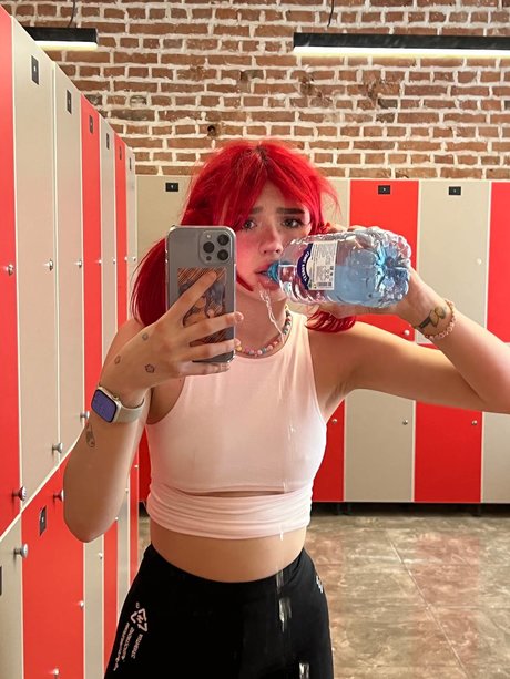 Flaffyx_ 裸の女優 画像