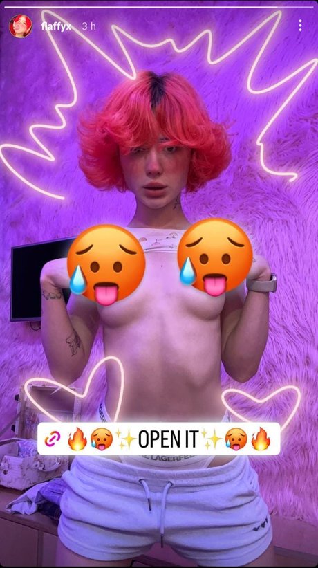 小人エボニーOnlyFans 無料裸 写真