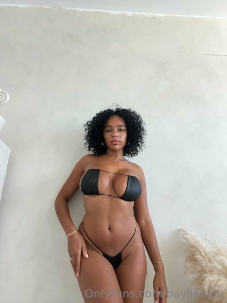 小人エボニーOnlyFans トップ 写真