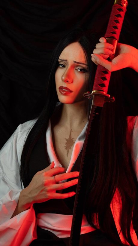 Mimisemaan ホットモデル 写真