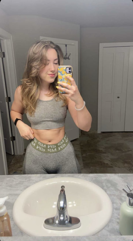 アジアンタトゥー OnlyFans 無料 画像