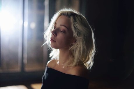 ナースアナルOnlyFans アート裸 ギャラリー