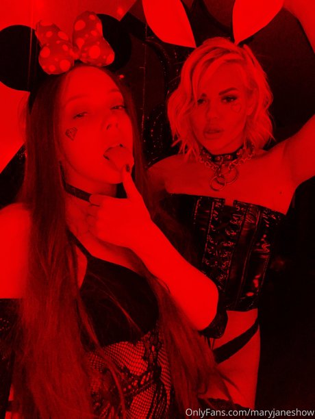 Malvinamoney ヌードモデル 写真