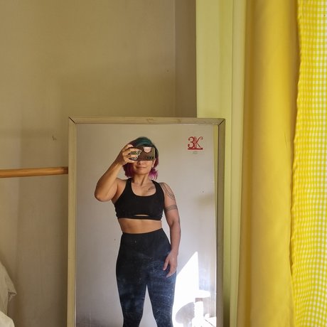 グローリーホールプリンセスOnlyFans 美しいxxx 写真