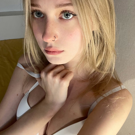 Pumpur mur 完璧なモデル 写真