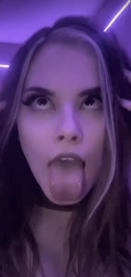 ブルネットの看護師OnlyFans トップ ギャラリー