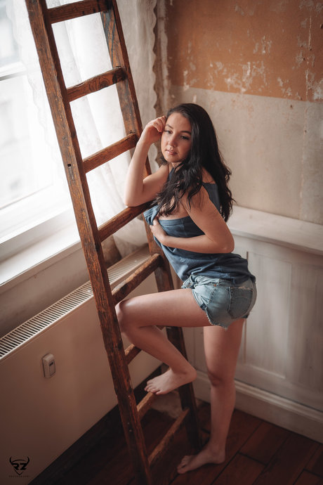 Laurine 美しいモデル 画像