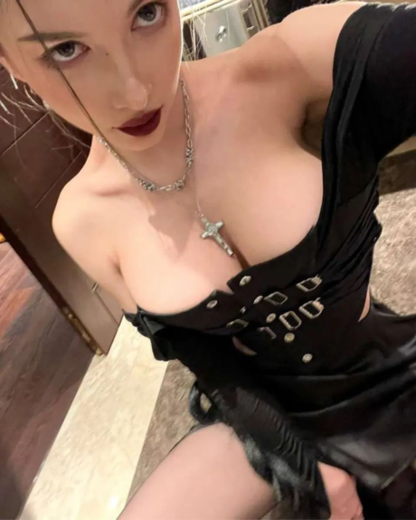 そばかすOnlyFans ポルノ 画像