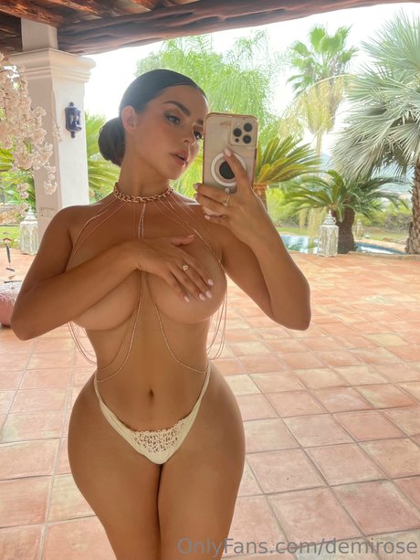 Demi Rose_ スター xxx ギャラリー