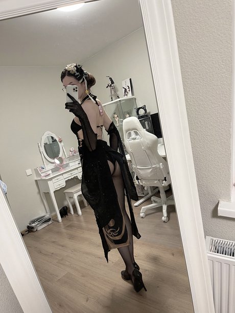 大きな黒い猫OnlyFans 無料 写真