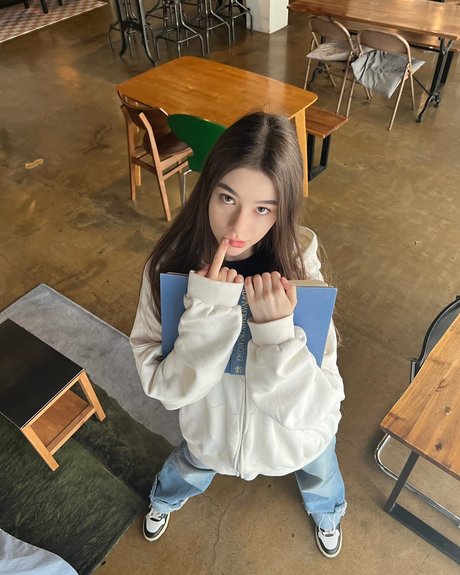 裸のトゥインクOnlyFans ヌード ギャラリー