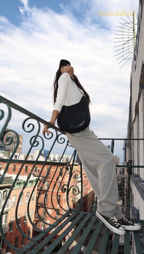 アジア人フィンドムOnlyFans ヌード 画像