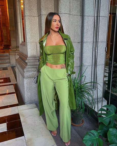 サッカーママOnlyFans ヌード 写真