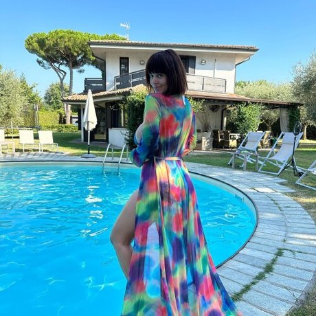 曲線美の裸OnlyFans トップ 写真