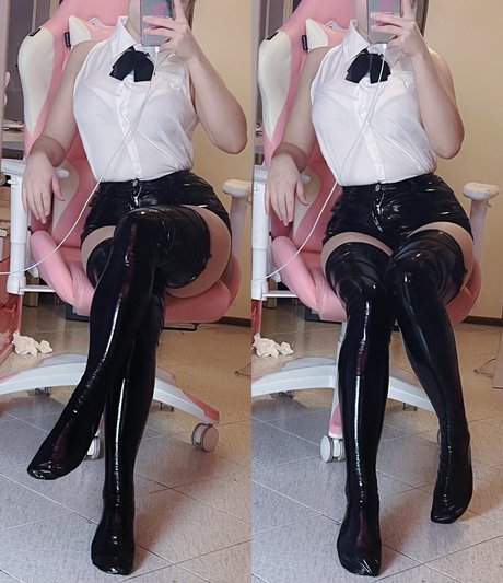 コメディアンのOnlyFans ホット 画像