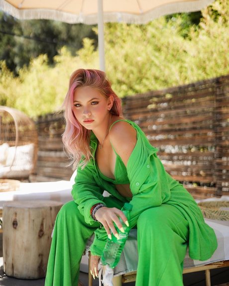 双子のOnlyFans 美しいポルノ 写真