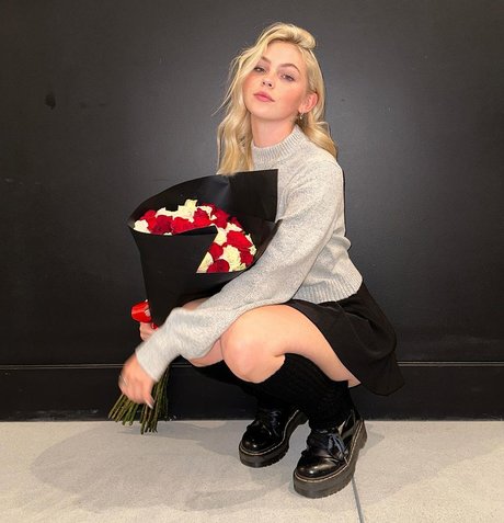 肉厚マンコOnlyFans ヌード 画像