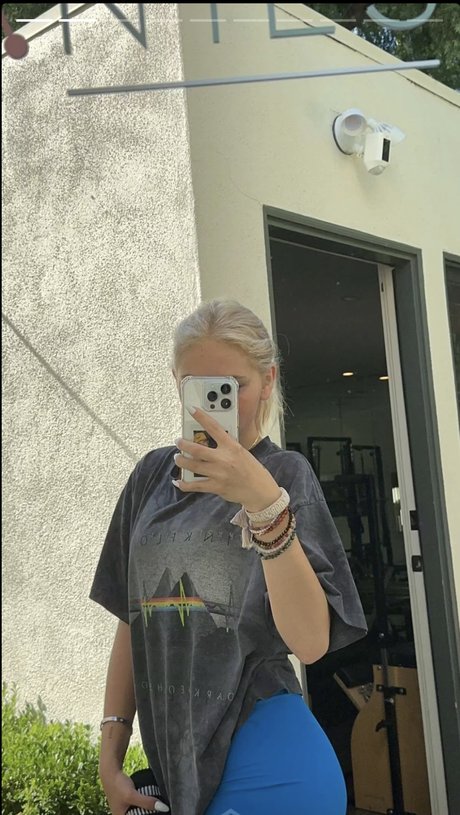 濃厚なラテン系熟女OnlyFans ホット裸 画像