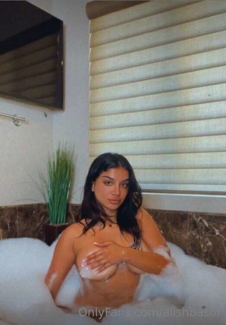 Alishba 裸モデル アーカイブ