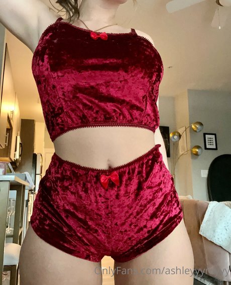 Ashley Rey スター 裸 写真