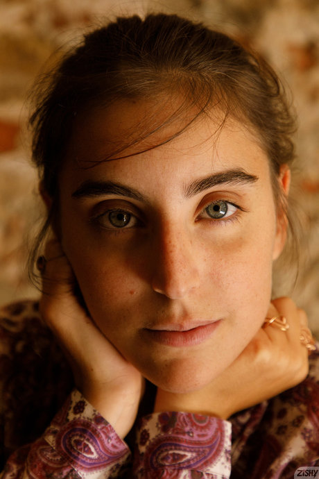 Aurora Mineo_ ヌードモデル 写真