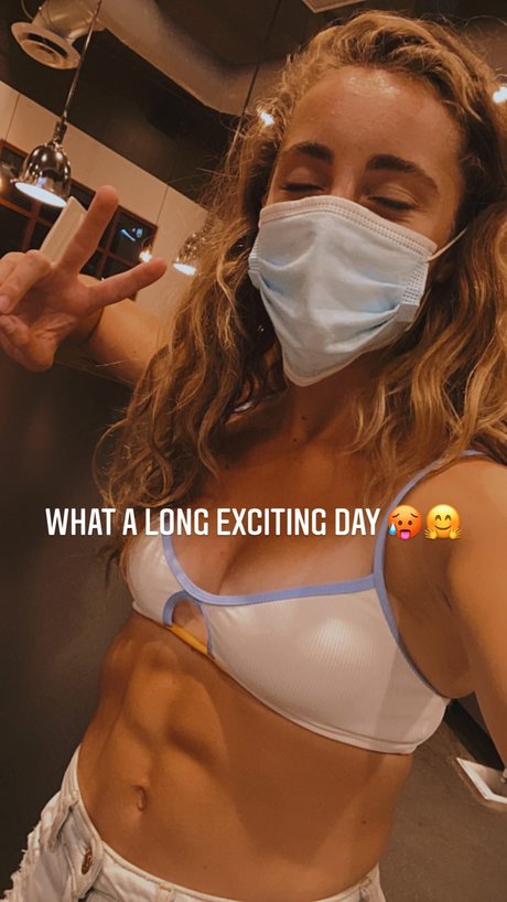 Demi Bagby セックスモデル 写真