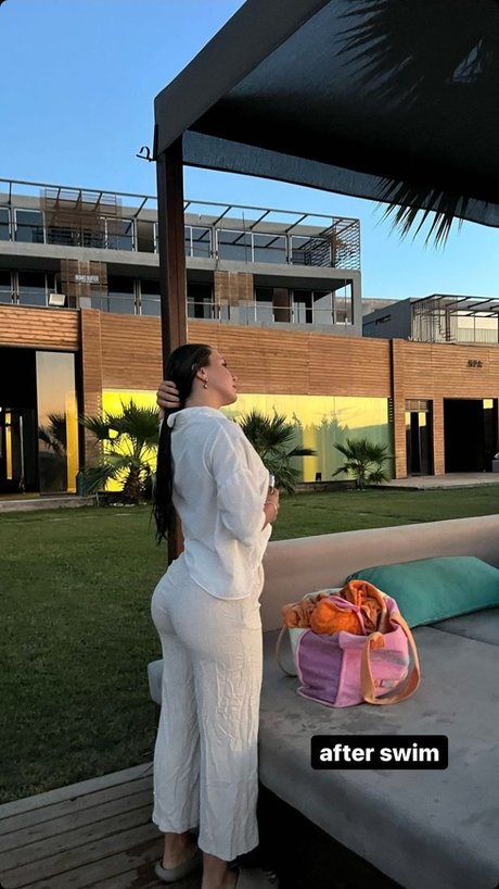 Sinem Ozgur 無料のスター 写真