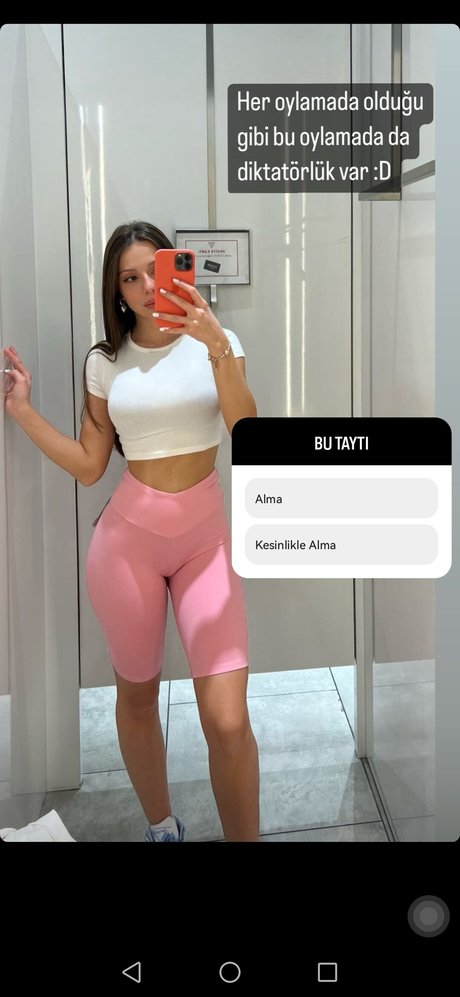 Sinem Ozgur ヌード女優 画像