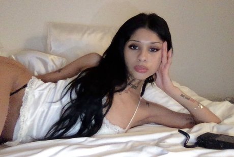 BBW 教師 OnlyFans セクシーヌード 画像