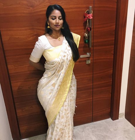 Cynthia Kumar ポルノスター ヌード 画像